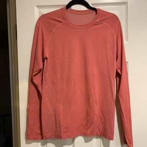 Men’s lululemon shirt
